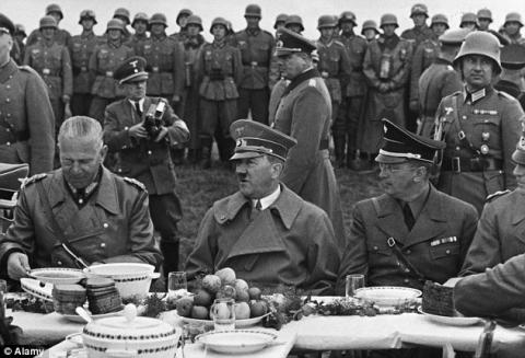 Hitler soldier meal