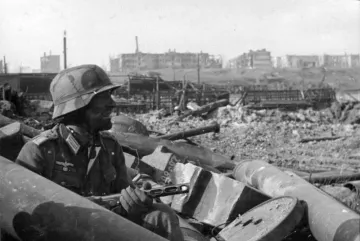 Stalingrad, Soldat mit MPi