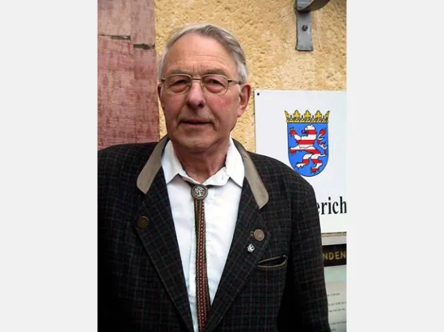 Roeder in Austrian dress